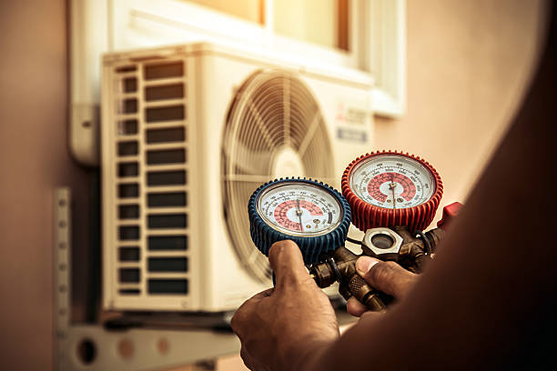 Professional Hvac technician working in Hughesville, MD
